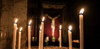 Στον Ι. Ν. Αγίου Αθανασίου Αιγίου ο Β΄ Κατανυκτικός Εσπερινός – Θα τιμηθεί ο πρώην Καλαβρύτων και Αιγιαλείας Αμβρόσιος keria-ekklisia