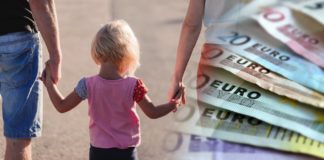 Επίδομα παιδιού: Η «παγίδα» με τις φορολογικές δηλώσεις 2020 epidoma-paidiou