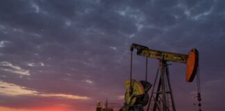 Το πετρέλαιο «εκτοξεύθηκε» στα 126 δολάρια – Αποκλεισμός Ορμούζ, διάλυση ΟΠΕΚ και νέος γεωπολιτικός χάρτης