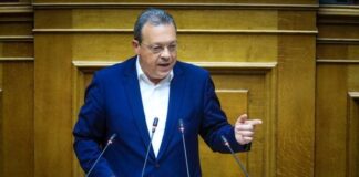 Φάμελλος: «Κοινοβουλευτικό πραξικόπημα» από Μητσοτάκη – Οργανωμένο κέντρο παρακολούθησης στο Μέγαρο Μαξίμου