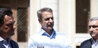 «Καυτό» Καλοκαίρι για την Κυβέρνηση: Τα Ανοιχτά Μέτωπα, ο Κλοιός της Αντιπολίτευσης και το Καμπανάκι του 30%