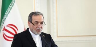 «Θάνατος στον Αραγτσί»: Ξεσηκώθηκαν οι Σκληροπυρηνικοί στο Ιράν – Κατηγορούν τον ΥΠΕΞ για Προδοσία ενόψει της Συμφωνίας με τις ΗΠΑ