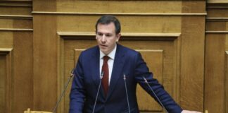 «Αλαμπουρνέζικος» ο νέος εκλογικός νόμος – Το ΠΑΣΟΚ καταθέτει αίτημα αντισυνταγματικότητας