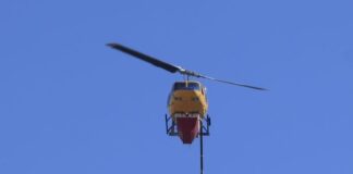 Συναγερμός στην Κορινθία: Φωτιά στο Πευκάλι, ήχησε το 112 – Εκκενώνουν οικισμούς ενώ η φωτιά πλησιάζει σπίτια
