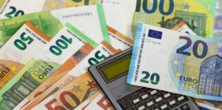 Φορο-έσοδα – ρεκόρ στο πεντάμηνο – Πώς ο ΦΠΑ και οι ιδιωτικοποιήσεις γέμισαν τα ταμεία
