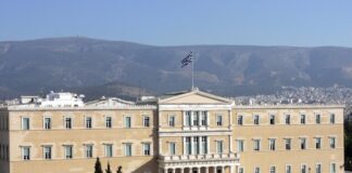 Πώς βρίσκονται τα δισεκατομμύρια λίγο πριν τις κάλπες