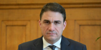 ΠΑΣΟΚ: «Η εξωτερική πολιτική δεν αντέχει τον αυτόματο πιλότο» – Τα επτά χρόνια αδράνειας και το τίμημα της ολιγωρίας