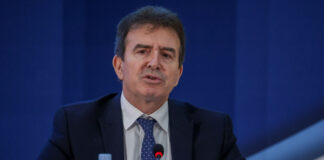 Χρυσοχοΐδης: «Οι αστυνομικοί συλλαμβάνουν, δεν σκοτώνουν παιδιά»