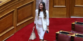 Η Κοροβέση διαλέγει στρατόπεδο – Δεν μίλησε για φιλελευθερισμό, επέμεινε στην κεντροαριστερά