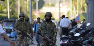 Πακιστάν: 15 νεκροί σε επίθεση κατά σημείου ελέγχου – Αναζωπύρωση της βίας στα σύνορα με το Αφγανιστάν