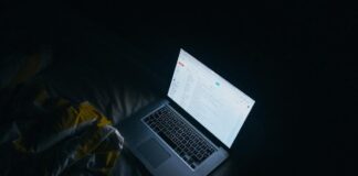 Λάρισα: Γυναίκες καταγγέλλουν χυδαίες αναρτήσεις – Το αίτημα φιλίας που καταλήγει σε παρενόχληση