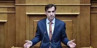 Στο ΠΑΣΟΚ ο Μιχάλης Χουρδάκης – Στους 33 οι βουλευτές της αξιωματικής αντιπολίτευσης