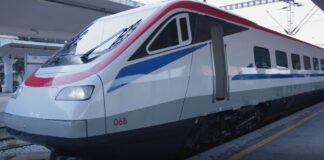 Ο Χουρδάκης ρωτά τον Δήμα για το τρένο που δεν έρχεται ποτέ στη Χαλκιδική