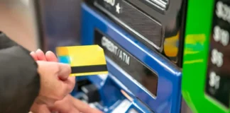 «Μπαράζ πληρωμών» την Παρασκευή από ΕΦΚΑ και ΔΥΠΑ – Ποιους αφορούν τα 53 εκατ. ευρώ