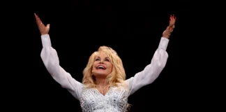 Dolly Parton: Έφυγε η γυναίκα που έκανε τον κόσμο λίγο πιο ανθρώπινο