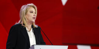 Ρένα Δούρου: Ο ΣΥΡΙΖΑ θα είναι στην επόμενη Βουλή — Αυτόνομη κάθοδος αν δεν υπάρξει ενωτικό ψηφοδέλτιο