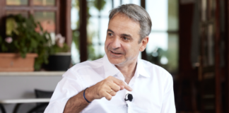 Ατύχημα με ποδήλατο για τον Κυριάκο Μητσοτάκη στα Χανιά – Μετέβη στο νοσοκομείο για τις πρώτες βοήθειες