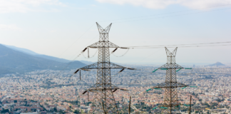 Αύγουστος “φωτιά” για το ρεύμα: Εκτίναξη 60% και το τέλειο ενεργειακό σκηνικό