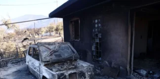 Πόρτο Γερμενό: Η επόμενη μέρα – Φωτογραφίες που αποτυπώνουν το μέγεθος της καταστροφής