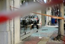 Εκρήξεις σε Ομόνοια και πλατεία Αμερικής – Τρεις δράστες σε βίντεο, το σενάριο της οργανωμένης επίθεσης