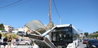 Λεωφορείο του ΟΑΣΘ κατέληξε σε στάση στη Νεάπολη Θεσσαλονίκης – Τέσσερις τραυματίες, η 21χρονη σε σοβαρή κατάσταση
