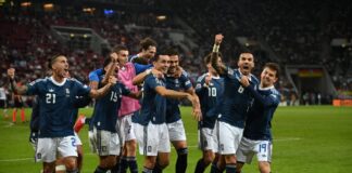 Γερμανία – Ελλάδα 0-1: η νύχτα που η Εθνική έγραψε ιστορία στο Άουγκσμπουργκ — ο Κουρμπέλης λύγισε τα «πάντσερ» και ο Κλοπ έμαθε την πρώτη του ήττα