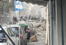 Έκρηξη στην καρδιά της Πλάκας: Κατέρρευσε παλιό κτίριο στη Λυσικράτους — Ένας τραυματίας, έρευνες για διαρροή φυσικού αερίου