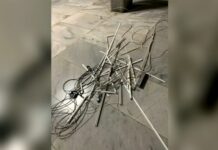 Κουκουλοφόροι «ξήλωσαν» το σύστημα ελεγχόμενης εισόδου στις εστίες του ΑΠΘ – Μπροστά στον φύλακα