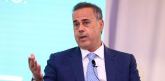 Ενεργειακή «γέφυρα» προς τα Βαλκάνια – Υπογράφηκε η επέκταση του Κάθετου Διαδρόμου