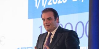 Στο «κατώφλι» των μεγάλων αποφάσεων η οικονομία – Τα δεδομένα Πιερρακάκη και ο ρόλος της ψηφιακής επανάστασης