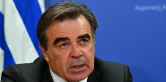 Ο Σχοινάς πήγε στις Βρυξέλλες με ένα μήνυμα: το κόστος παραγωγής είναι το πρώτο που πρέπει να πέσει — και η Ελλάδα δεν είναι μόνη
