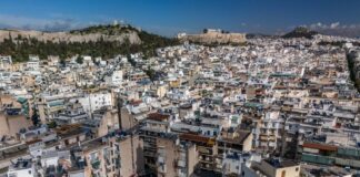 Μητσοτάκης: «Ευρωπαϊκό πρόβλημα το στεγαστικό» – Προτείνει «build-to-rent» με κίνητρα έως δύο επιπλέον ορόφους