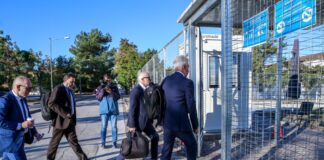 Τέμπη: «Τα έλαια σιλικόνης δεν δικαιολογούν τέτοια πυρόσφαιρα» – Οι γονείς του Γιώργου Παπάζογλου κατέθεσαν στη δίκη