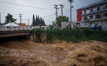 Κακοκαιρία: Ρόδος και Εύβοια μετρούν πληγές — Νεκρός 62χρονος, κλειστά σχολεία, νέα επιδείνωση την Παρασκευή