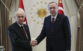 Τουρκία: Ο Μπαχτσελί ανοίγει τον δρόμο για πρόωρες εκλογές το 2028 με υποψήφιο τον Ερντογάν