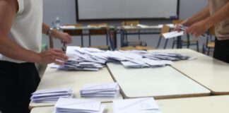 Δημοσκόπηση Opinion Poll: Στο 30,3% η ΝΔ — Η «Συμμαχία Ελλήνων» μπαίνει στη Βουλή, ανοιχτή η μάχη για τη δεύτερη θέση
