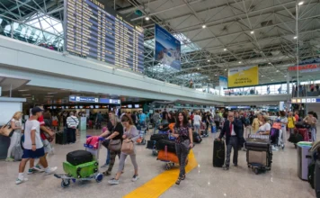 Ιταλία: Χάος στα αεροδρόμια λόγω βλάβης στην εναέρια κυκλοφορία — Ακυρώσεις πτήσεων