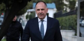 Από την Κάρπαθο στο Καστελόριζο: Γιατί ο Γεραπετρίτης λέει «μεγάλο Όχι» τώρα — και τι κρύβεται πίσω από τις τουρκικές NAVTEX
