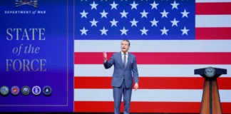 Ο Χέγκσεθ διατάζει νέα περικοπή 20% στους στρατηγούς – Την ίδια ώρα, το Πεντάγωνο μετρά 20 περισσότερους