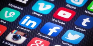 Social media: Το ΠΑΣΟΚ αντιπροτείνει διαβαθμισμένη πρόσβαση — Γονική εποπτεία για 13-14 ετών, αυστηρός περιορισμός κάτω των 13